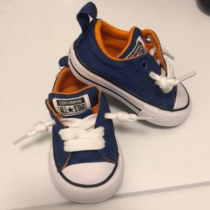 Baby/Toddler converse sneakers. Size 3